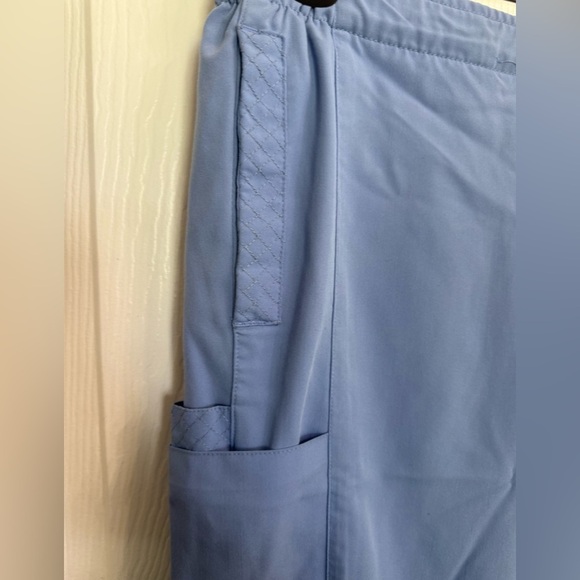 Vera Bradley light Blue nurses scrub pants size petite Large Drawstring Pockets - Picture 3 of 7